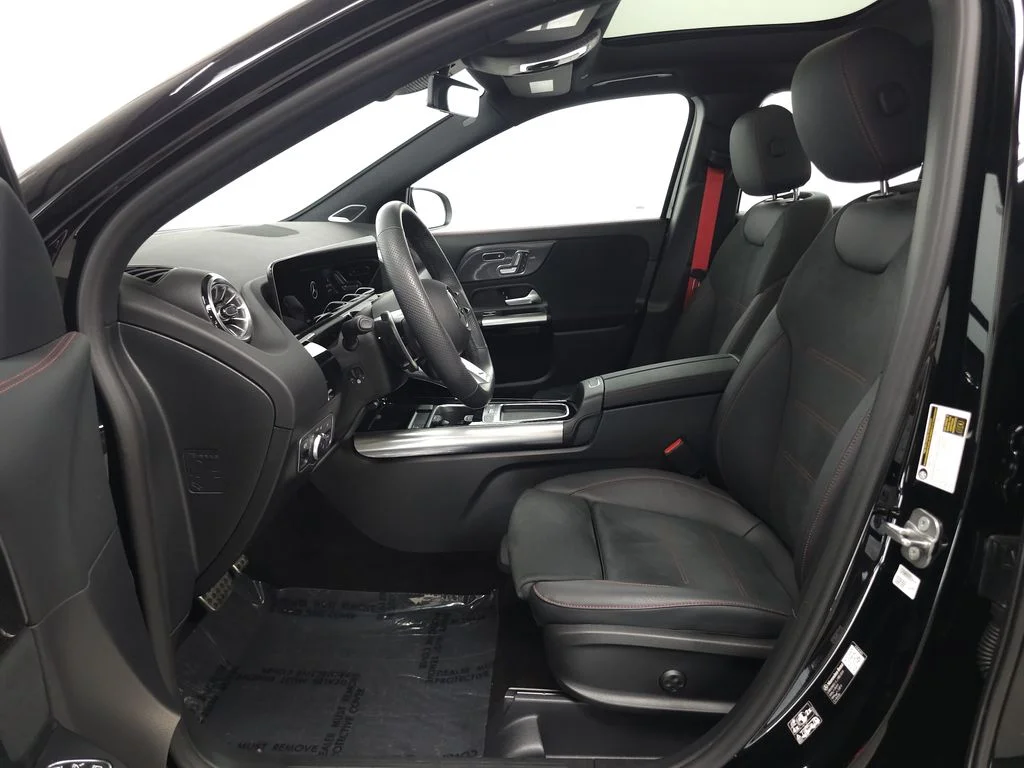 Certified Used 2026  Mercedes-Benz GLA 35 AMG® image 7