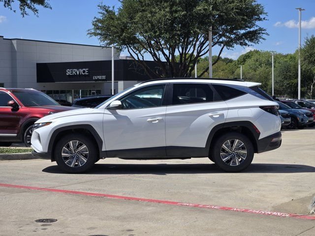 Used 2022 Quartz Hyundai Blue image 4