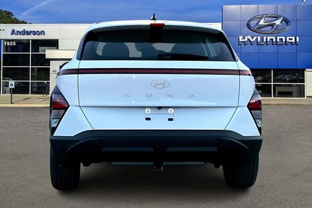 Certified Used 2026 White Hyundai SE image 4