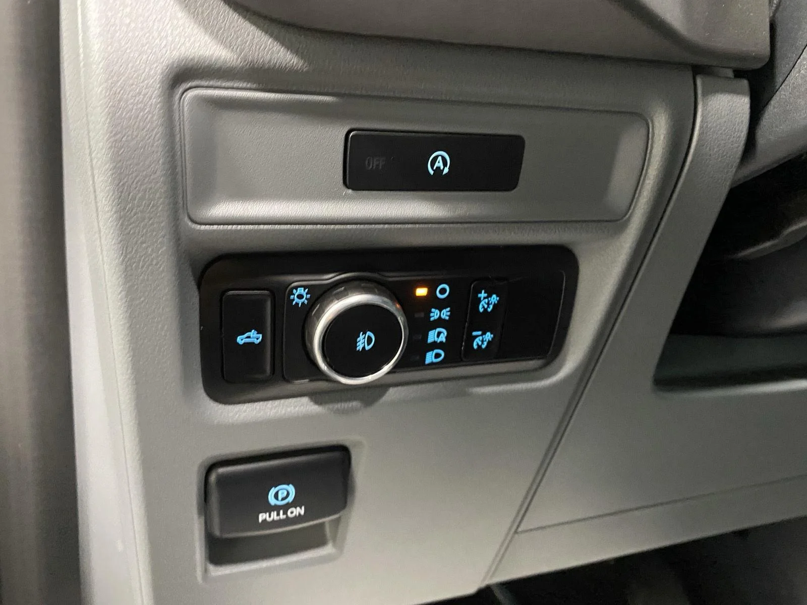 Used 2025 Agate Black Ford XLT image 22
