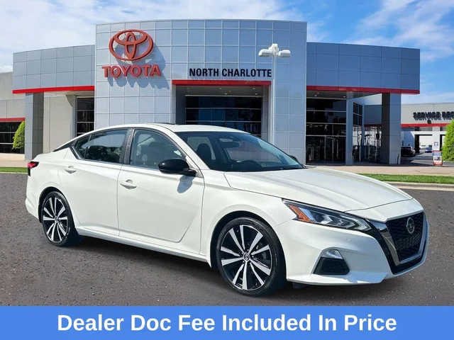 2022 Nissan Altima 2.0 SR