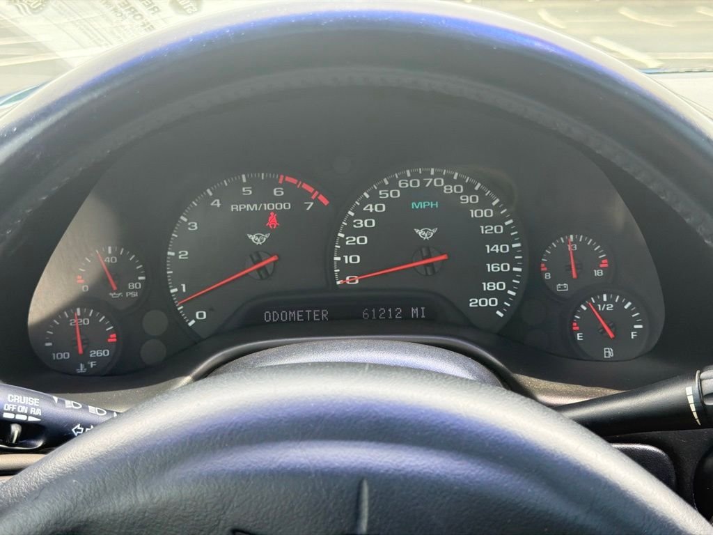 Used 2002 Electron Blue Metallic Chevrolet Base image 17