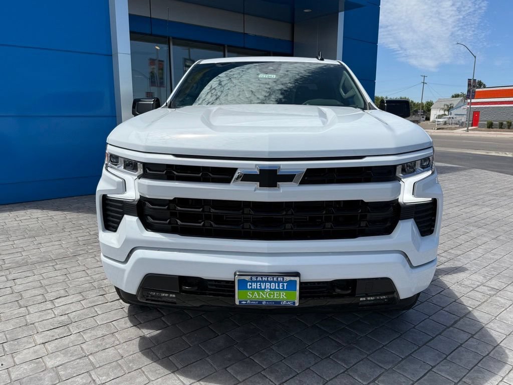 New 2026 Summit White Chevrolet RST image 3
