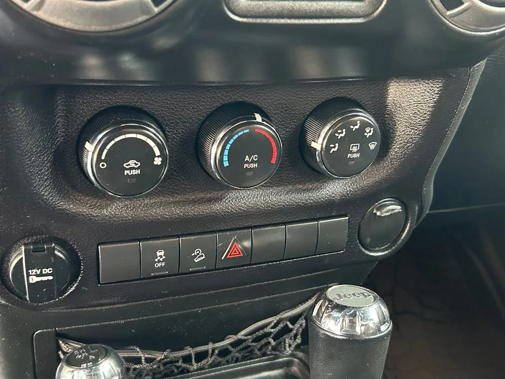 Used 2017 White Jeep Sport image 20