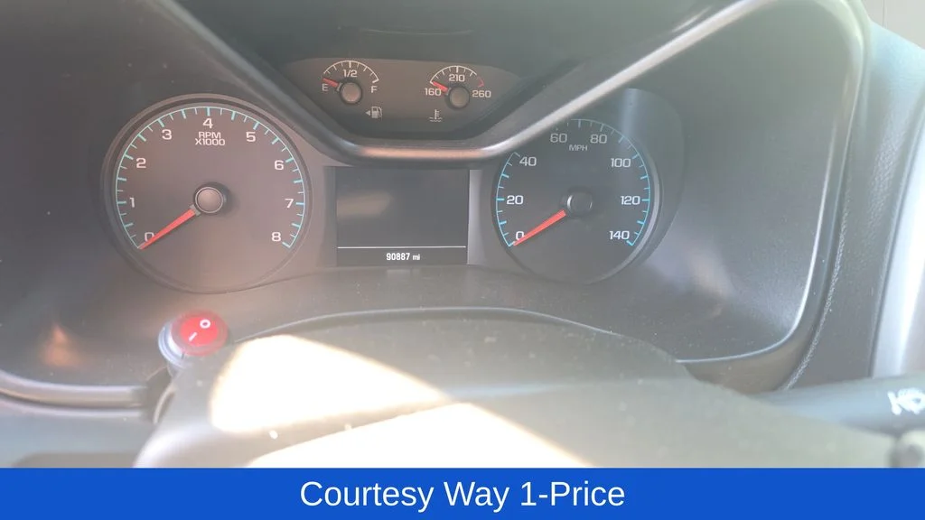Used 2021 Gray Chevrolet LT image 12