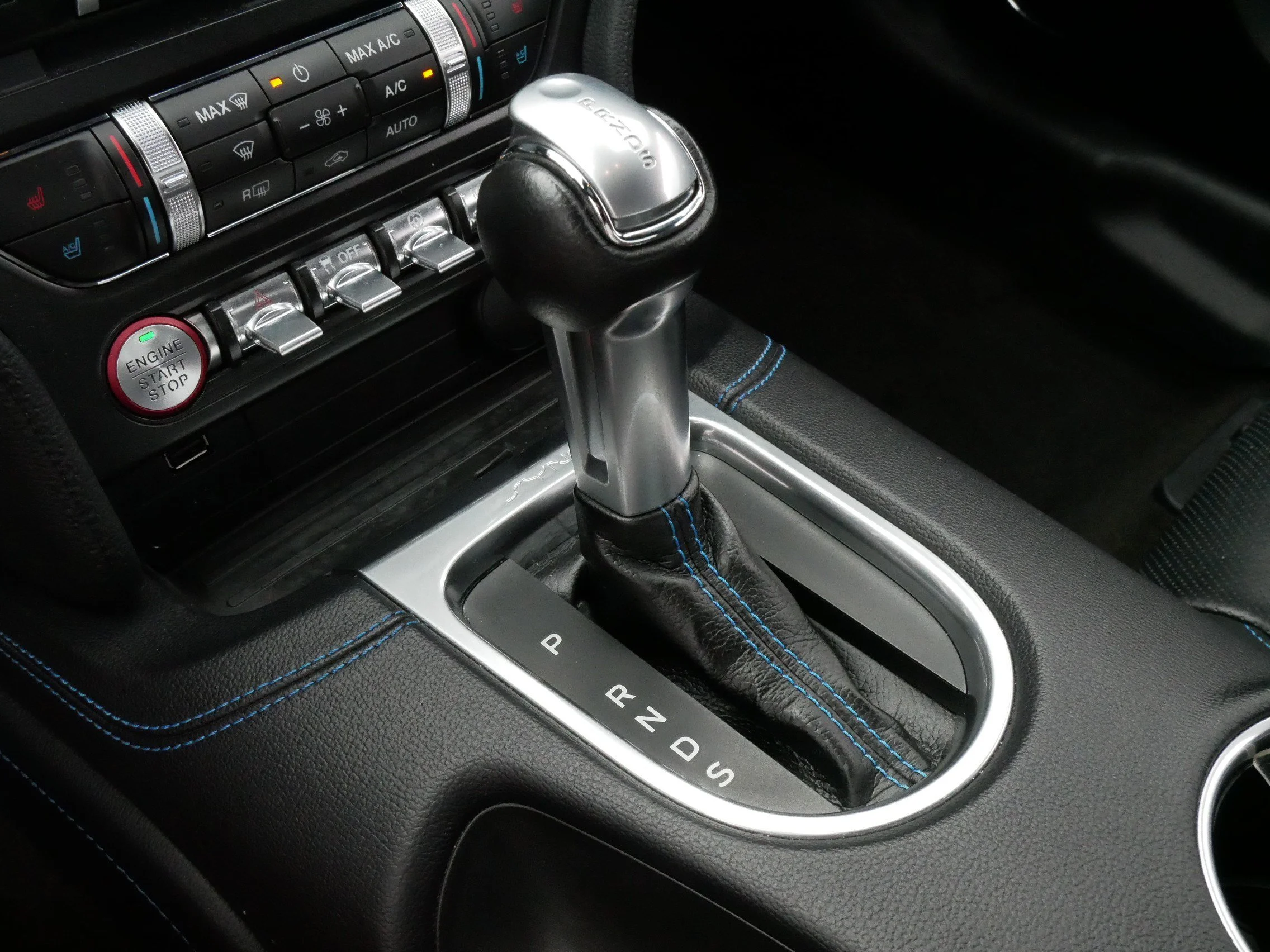 Used 2018 Magnetic Metallic Ford EcoBoost Premium image 24