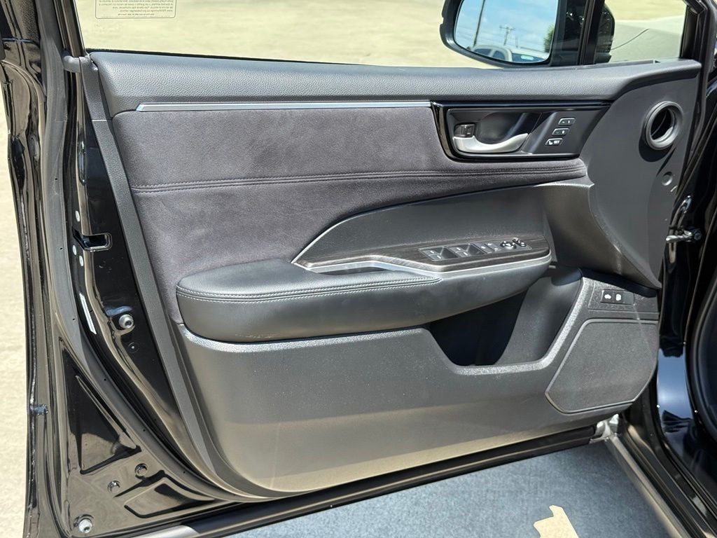 Certified Used 2021 Black Honda Touring image 16