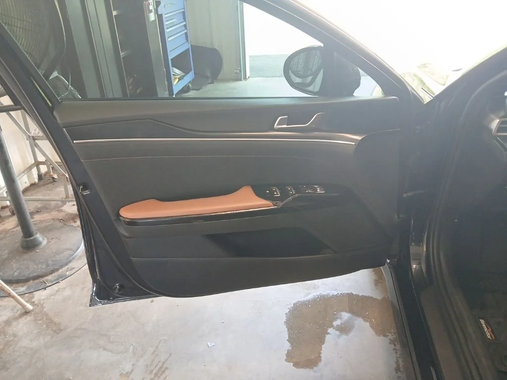 Used 2023 Black Kia GT image 24