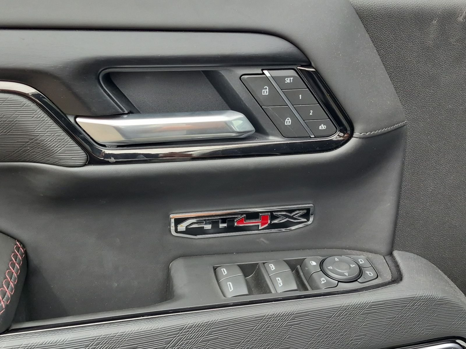 2026 GMC Sierra 1500 AT4X - Photo 23