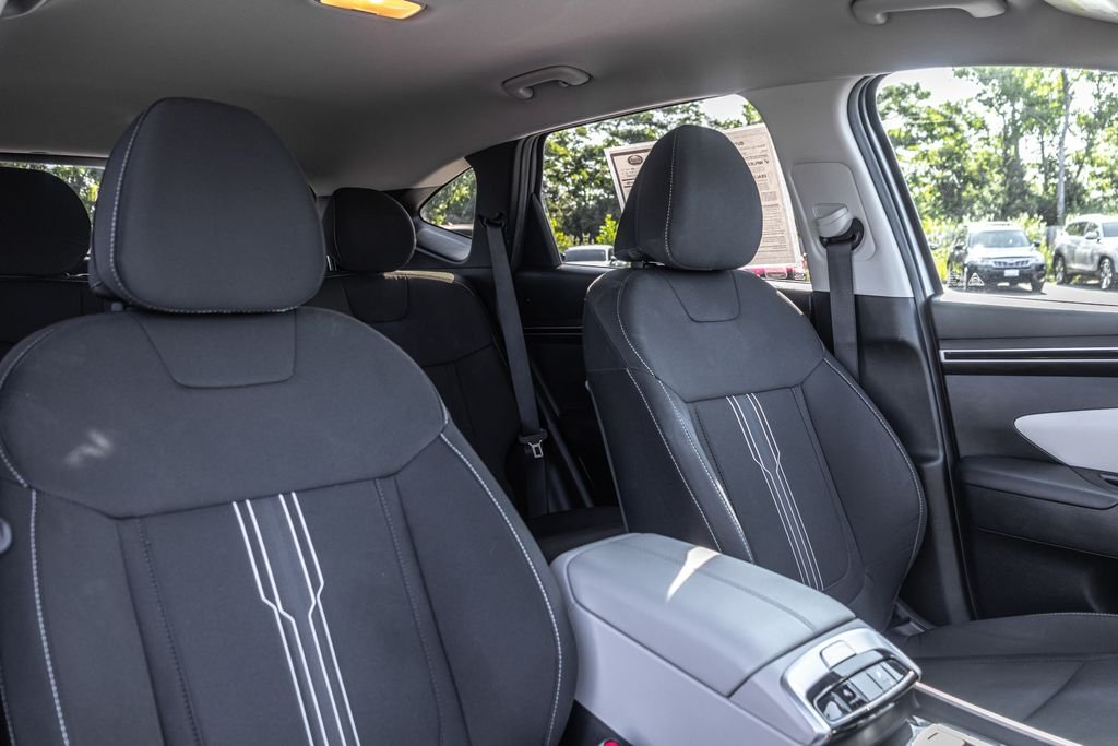 Used 2023 Silver Hyundai SEL image 34