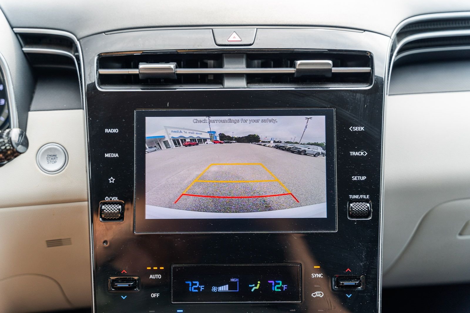 Used 2024 White Hyundai SEL image 28