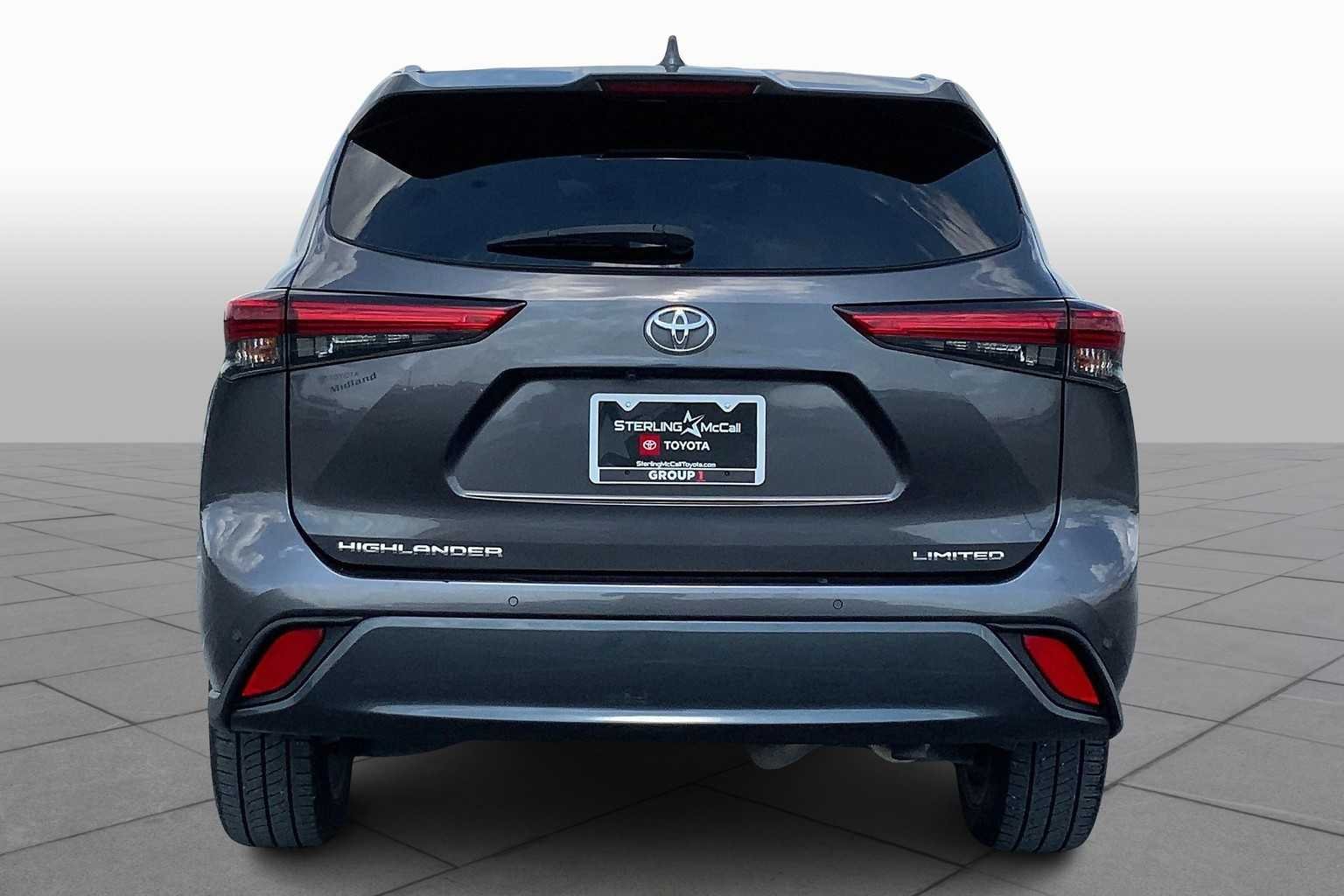 Used 2020 Magnetic Gray Metallic Toyota Limited image 5