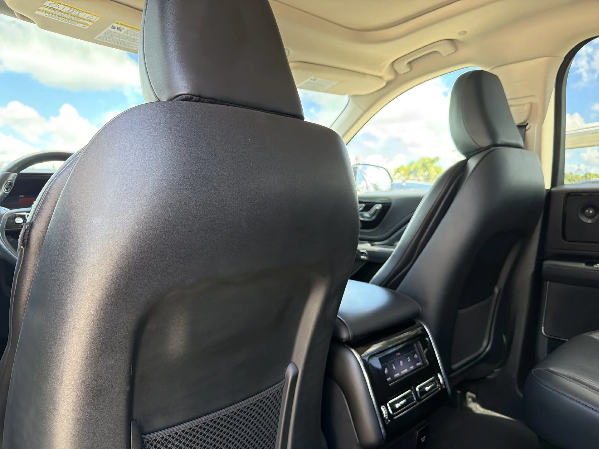 Used 2021 Blue Lincoln Reserve image 17