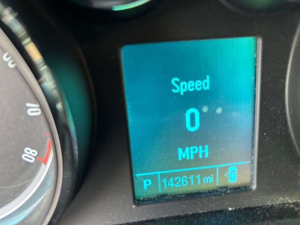 Used 2014 White Buick Base image 9