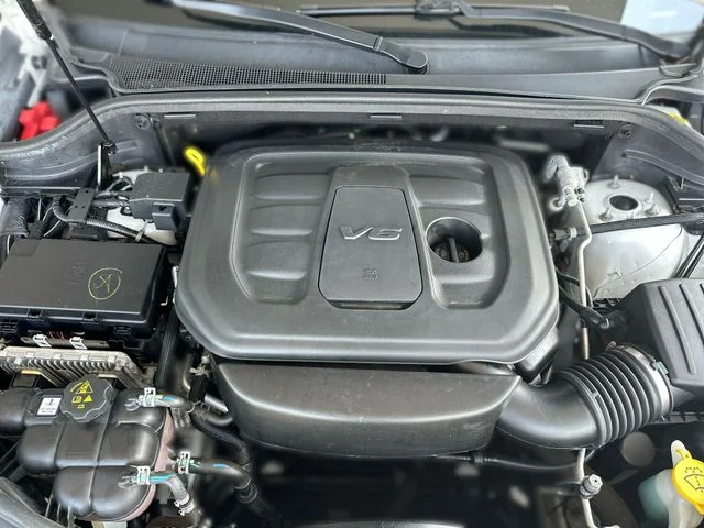 Used 2021 White Jeep Overland image 29