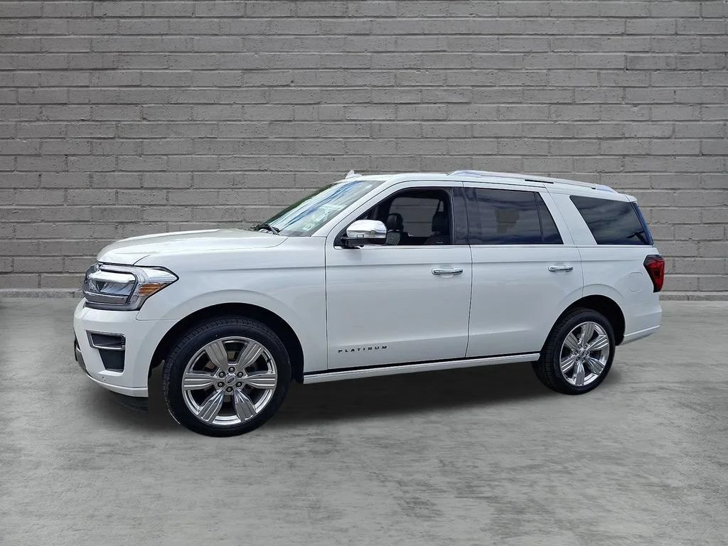 Used 2022 Star White Metallic Tri-Coat Ford Platinum image 7