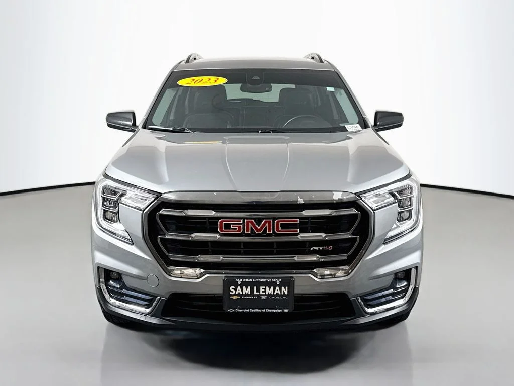 Used 2023 Silver GMC AT4 image 2