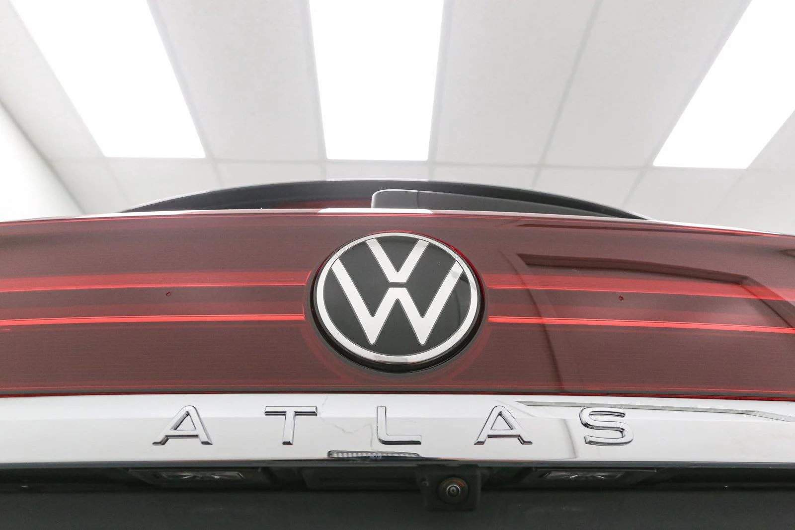 New 2026 Pure Gray Volkswagen 2.0T SE w/Technology image 12