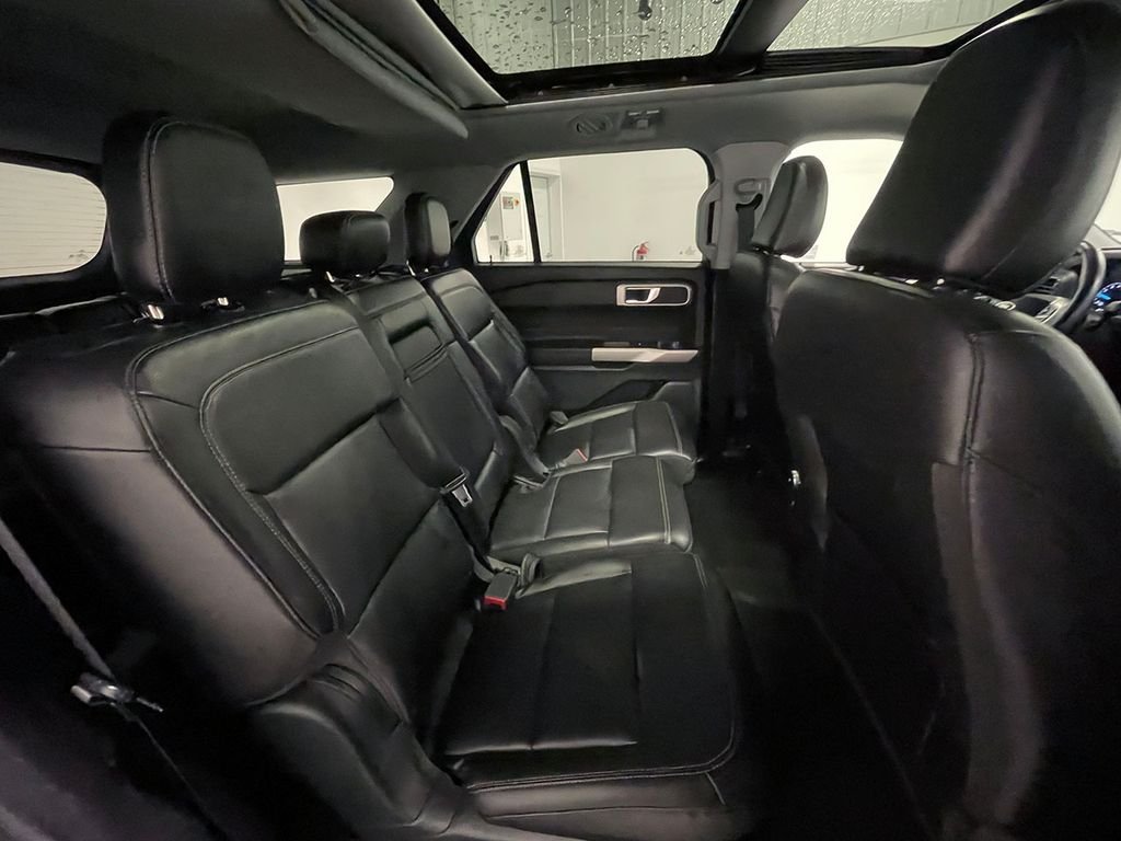 Used 2021 Black Ford XLT image 26