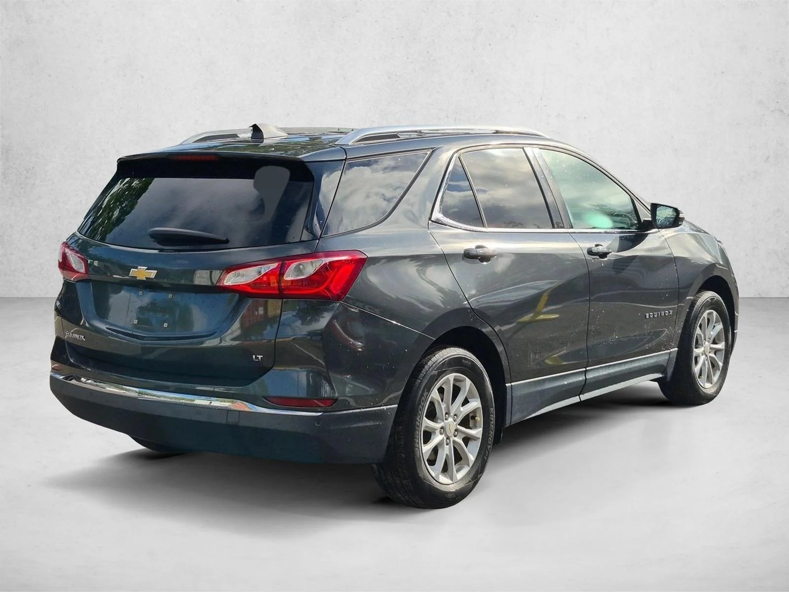 Used 2018 Nightfall Gray Metallic Chevrolet LT image 5