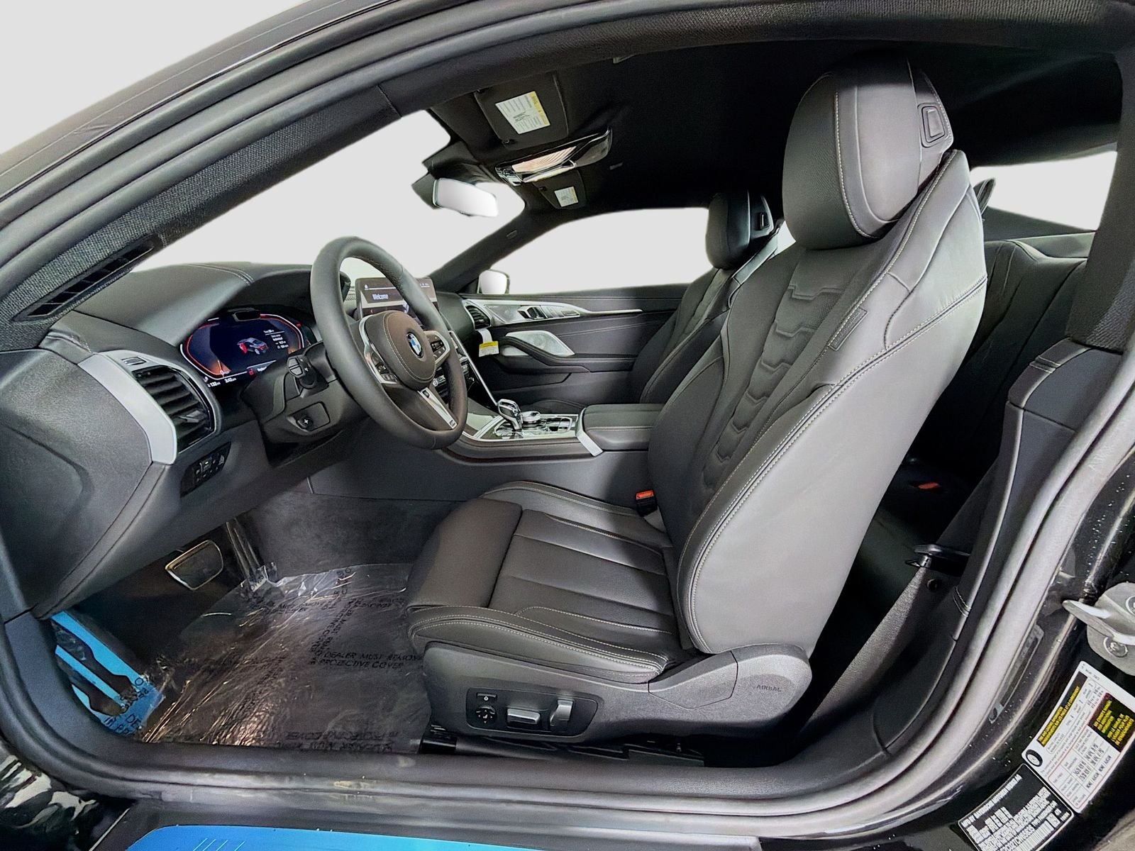 2026 BMW 8 Series 840i - Photo 22