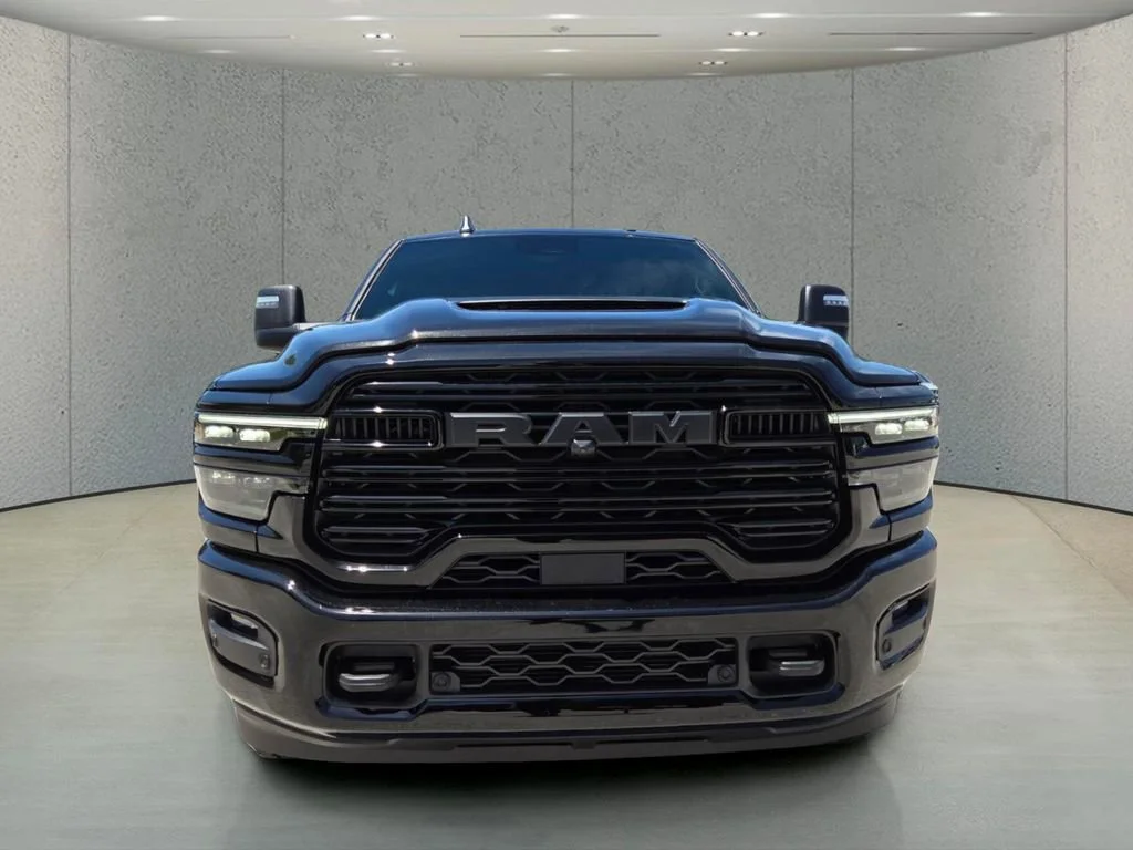 New 2026 Diamond Black Crystal Pearl-Coat Exterior Paint RAM Laramie image 11