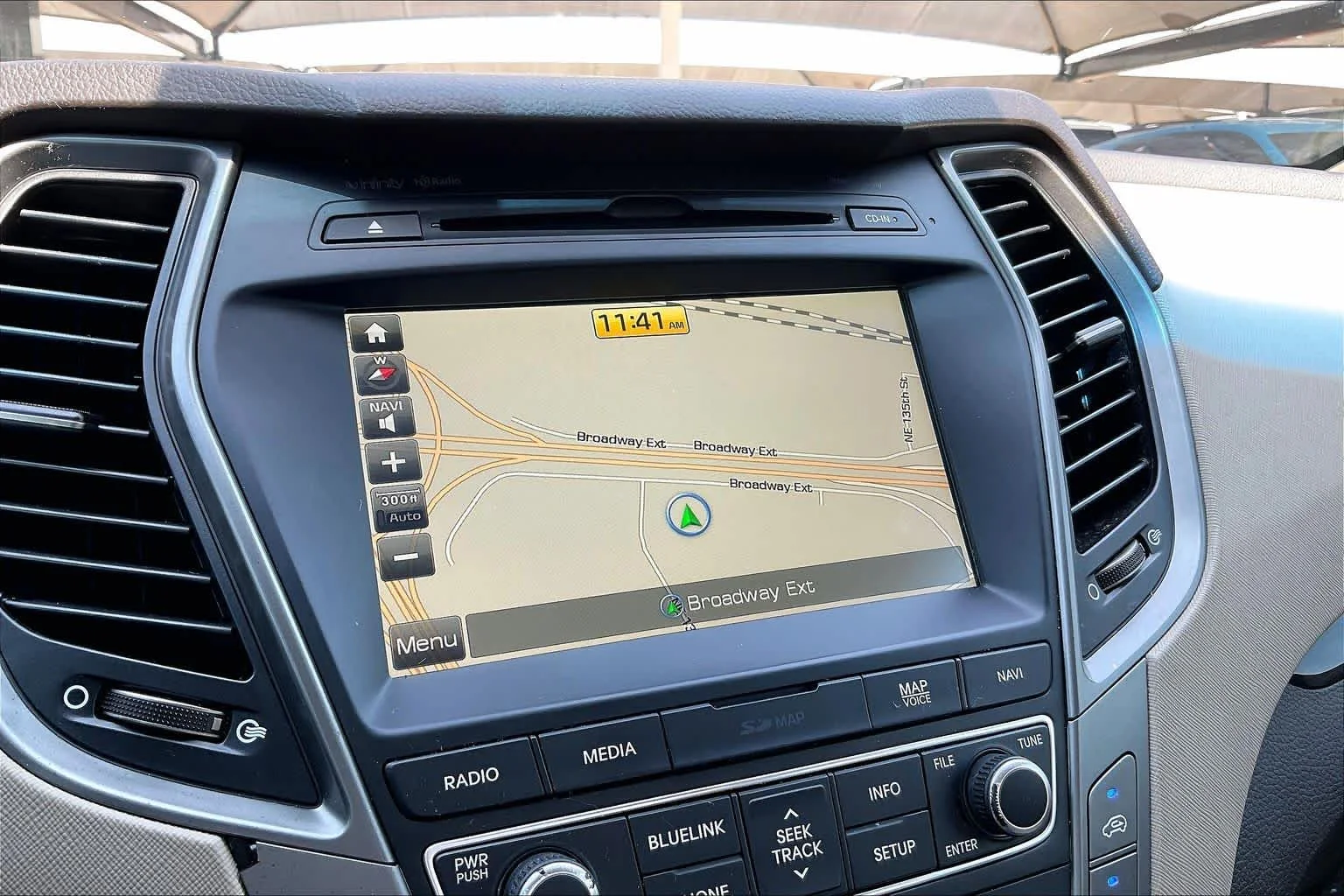 Used 2017 Frost White Pearl Hyundai 2.4L image 30