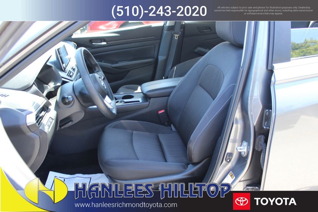 2025 Nissan Altima SV - Photo 12