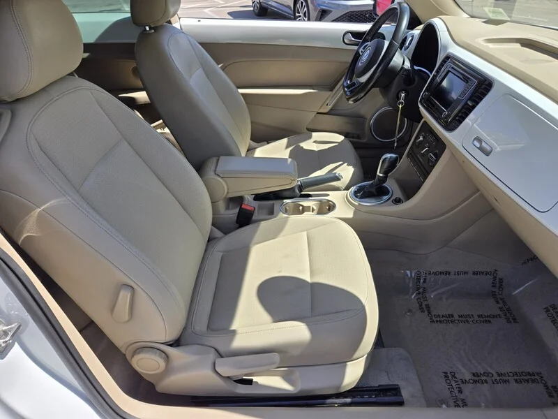 Used 2016 White Volkswagen 1.8T SE image 15