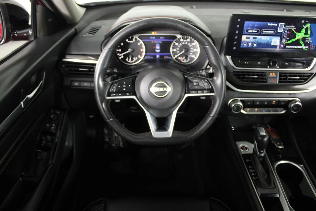 2023 Nissan Altima SR - Photo 7
