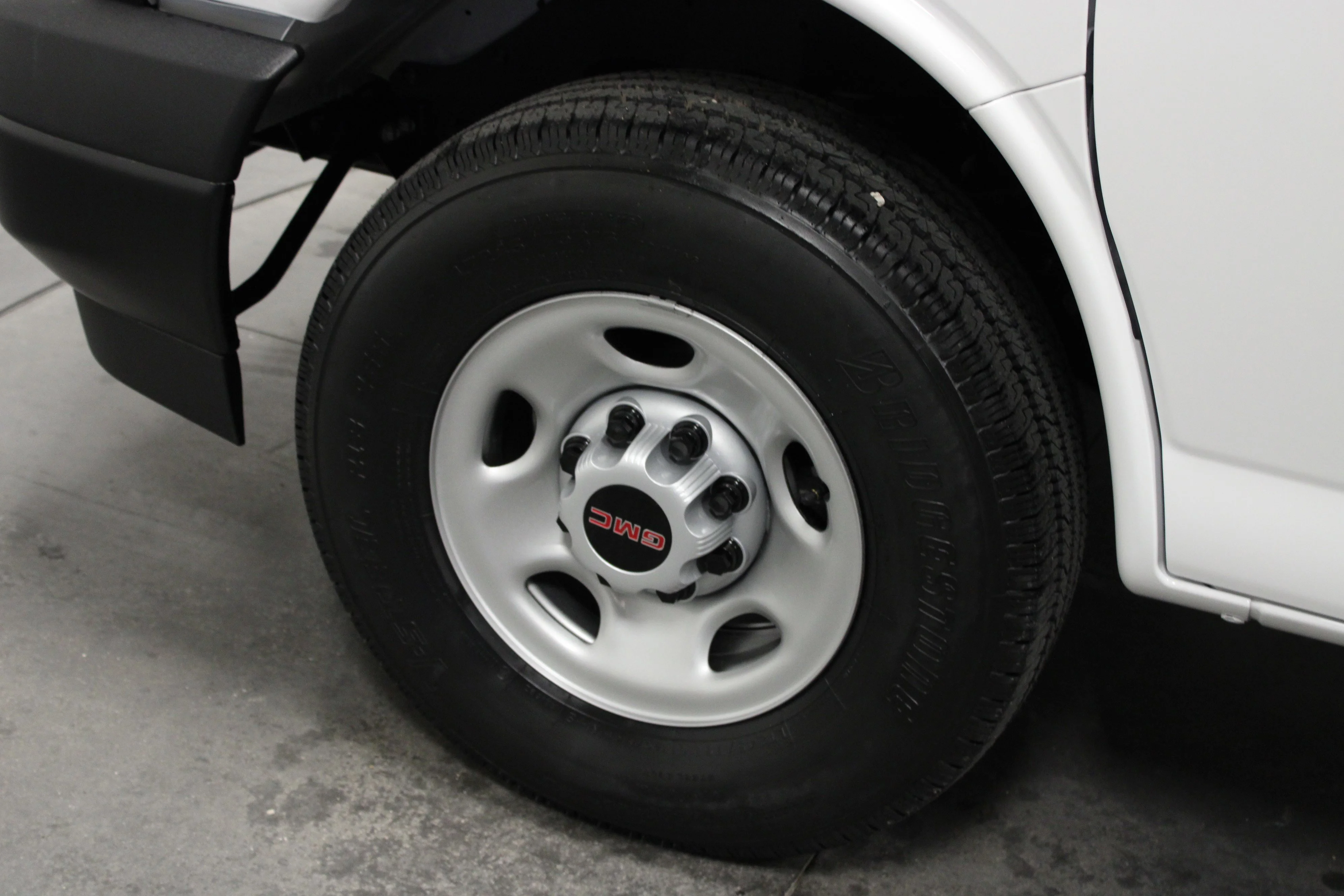 New 2026 Summit White GMC Work Van image 10