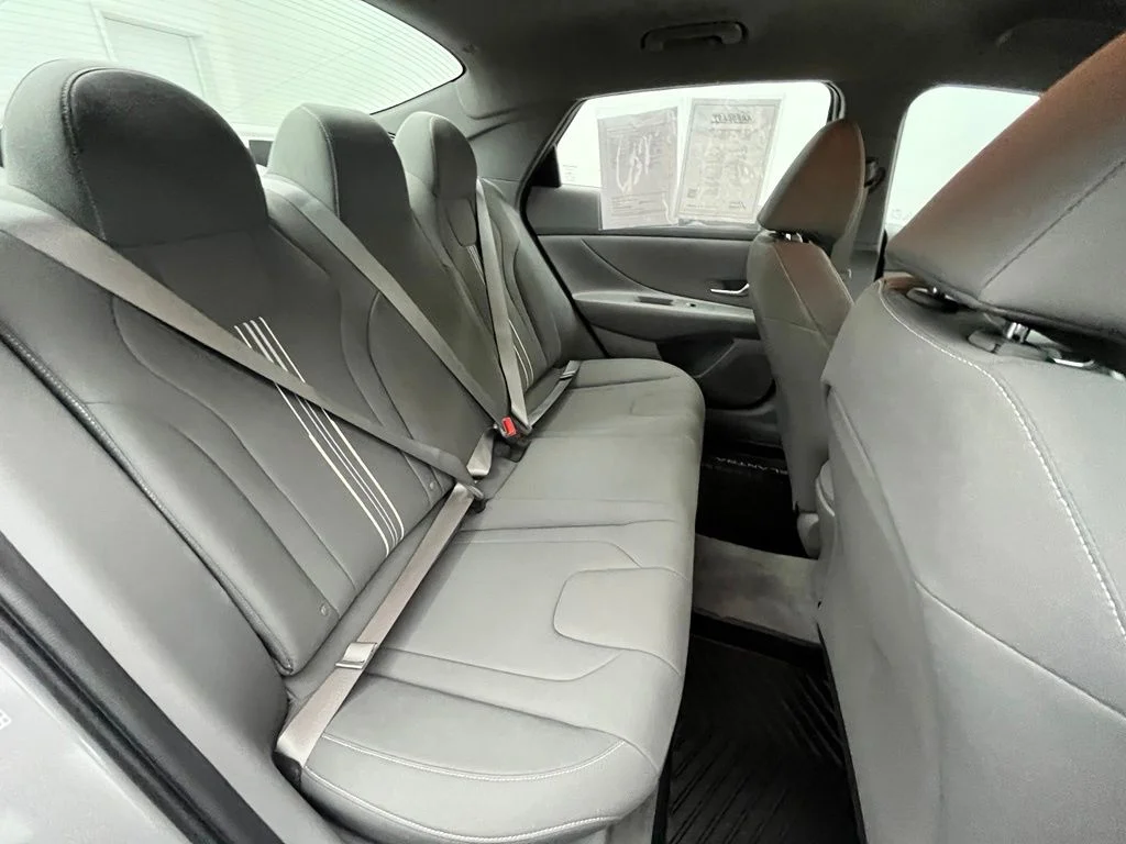 Used 2023 Silver Hyundai SEL image 35