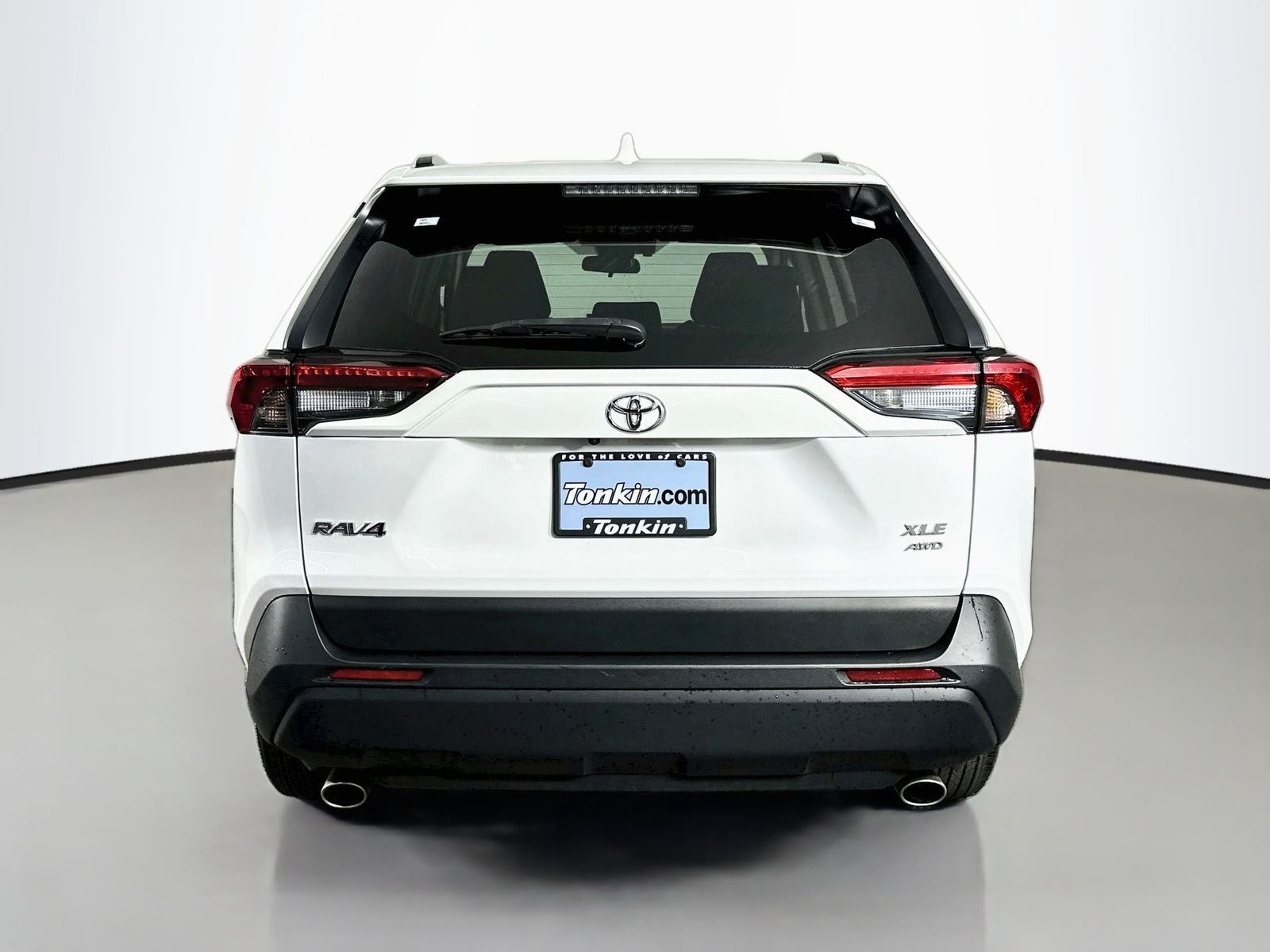 Used 2024 Ice Toyota XLE image 6