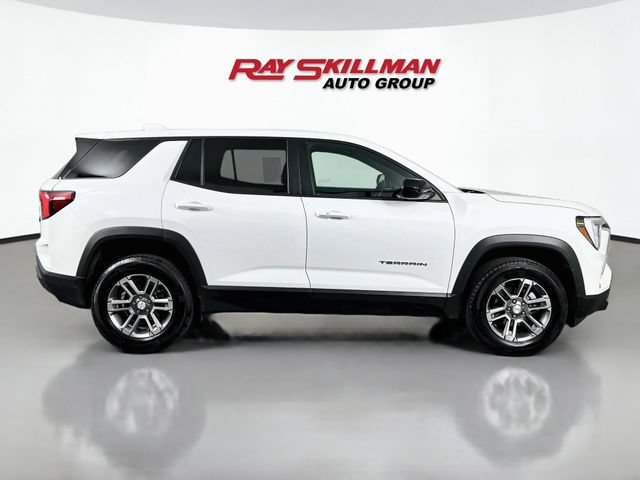 Used 2026 Summit White GMC Elevation image 8
