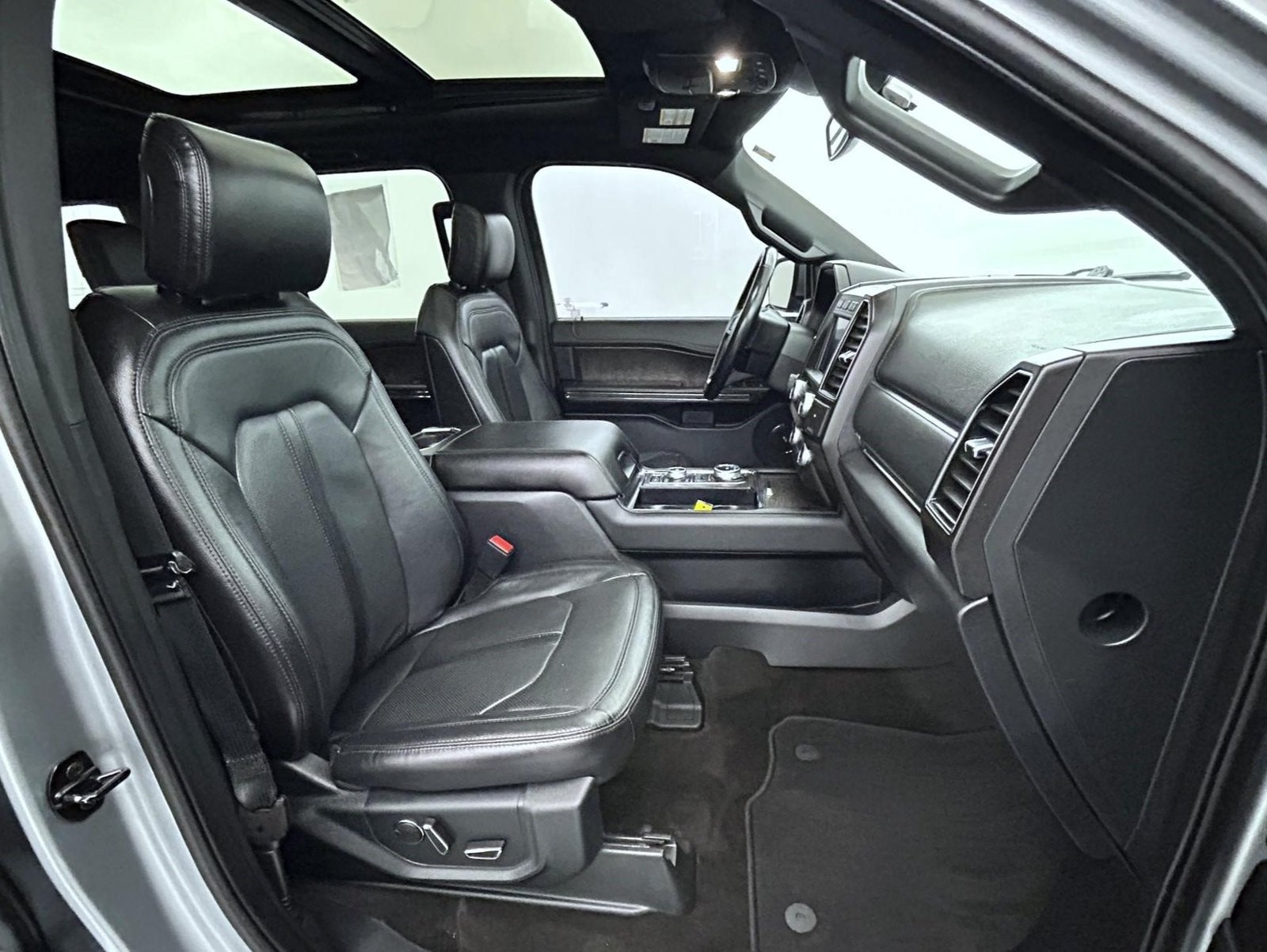 Used 2020 Silver Ford Limited image 19