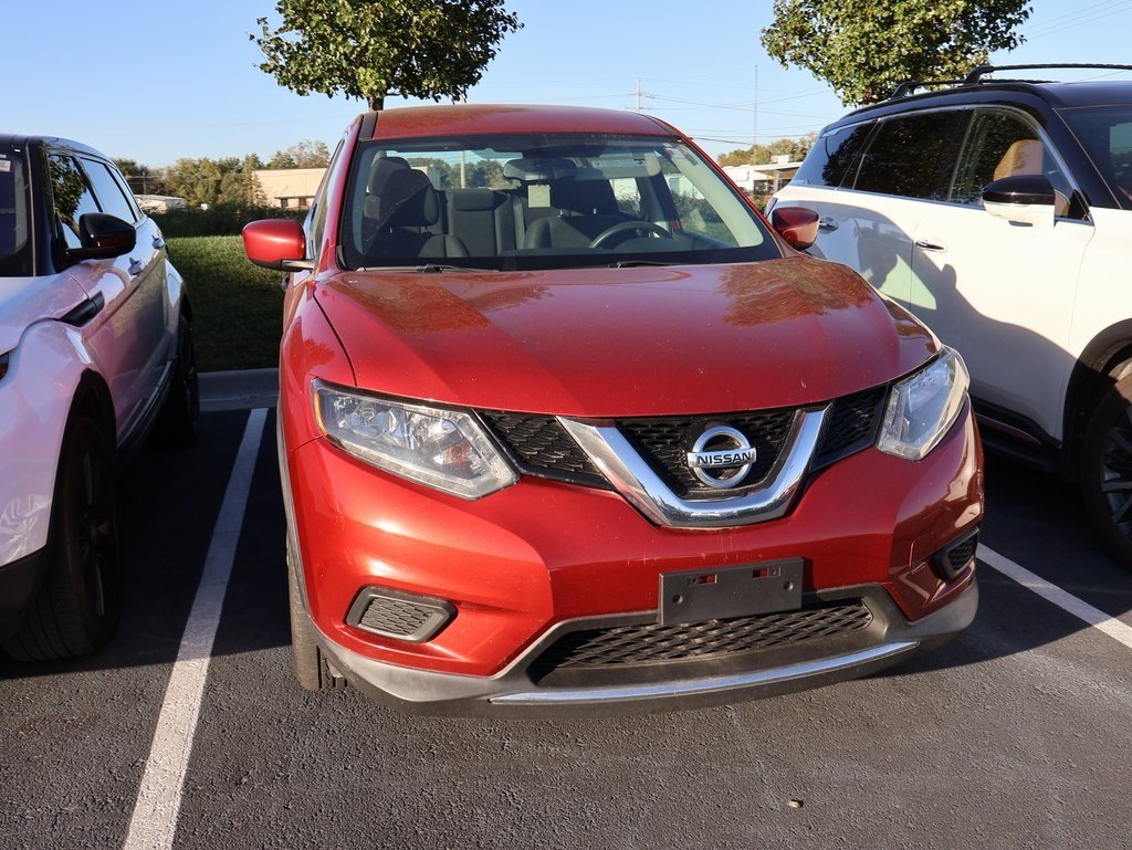 2016 Nissan Rogue S photo 3