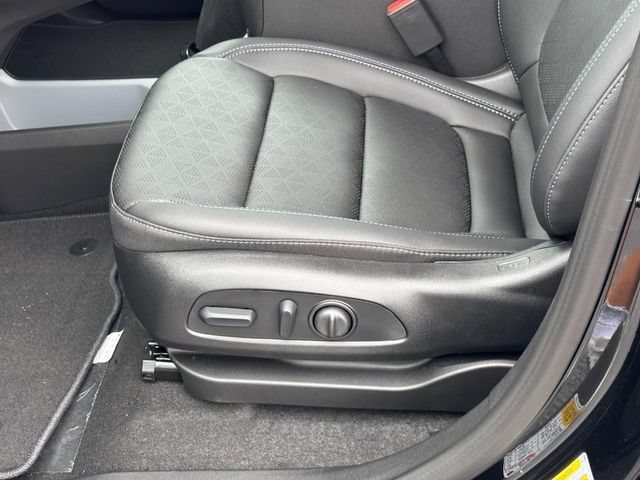 2027 Chevrolet Bolt LT - Photo 10