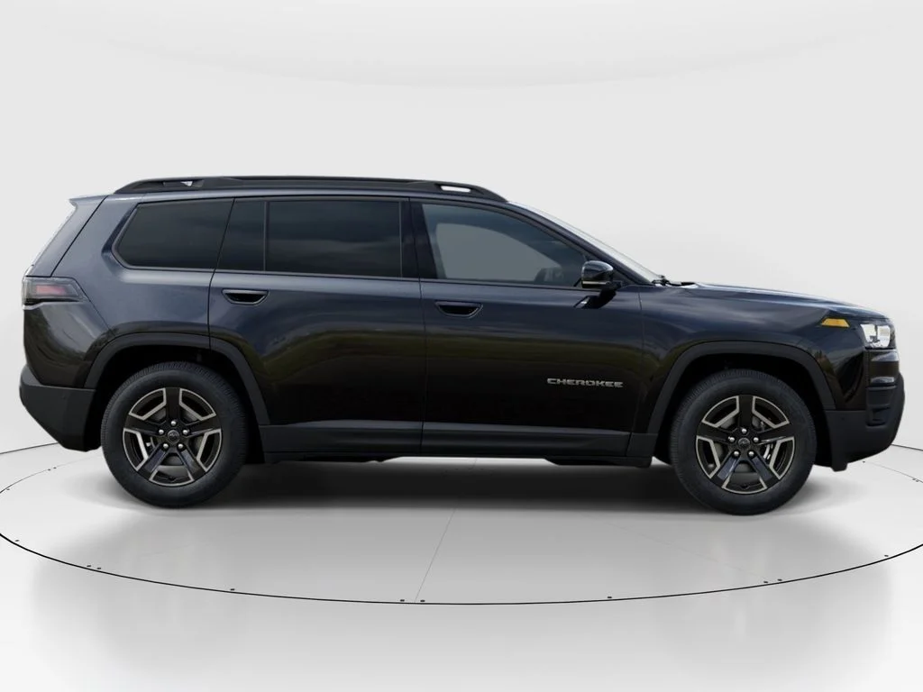 New 2026 Diamond Black Crystal Pearl-Coat Exterior Paint Jeep Limited image 23