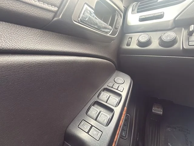 Used 2020 Red Chevrolet Premier image 24
