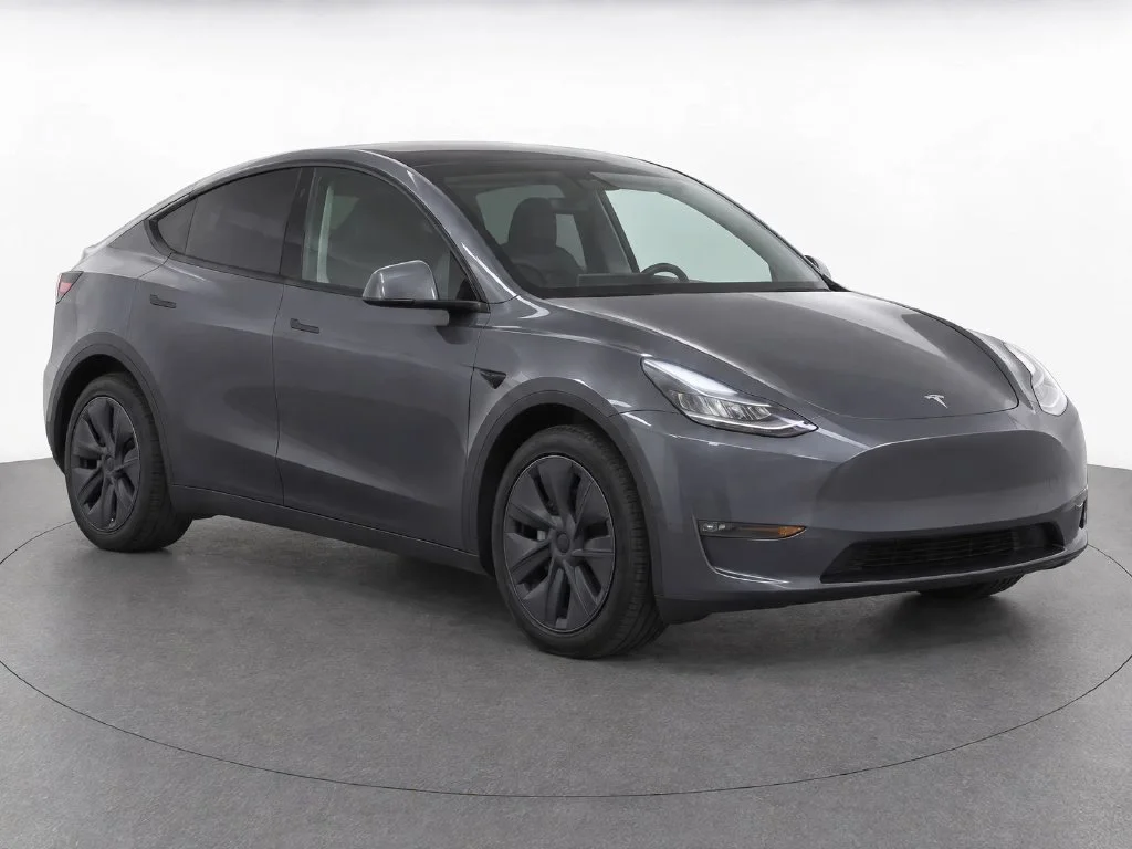 Used 2024  Tesla Long Range image 2