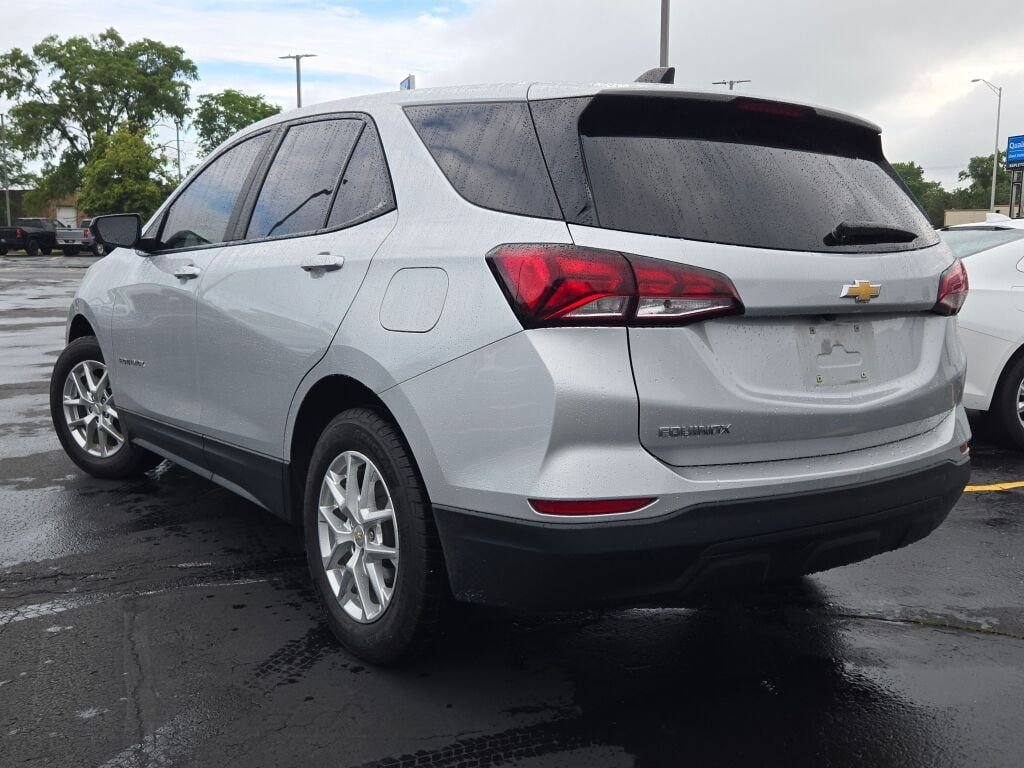 Used 2022 Silver Chevrolet LS image 13
