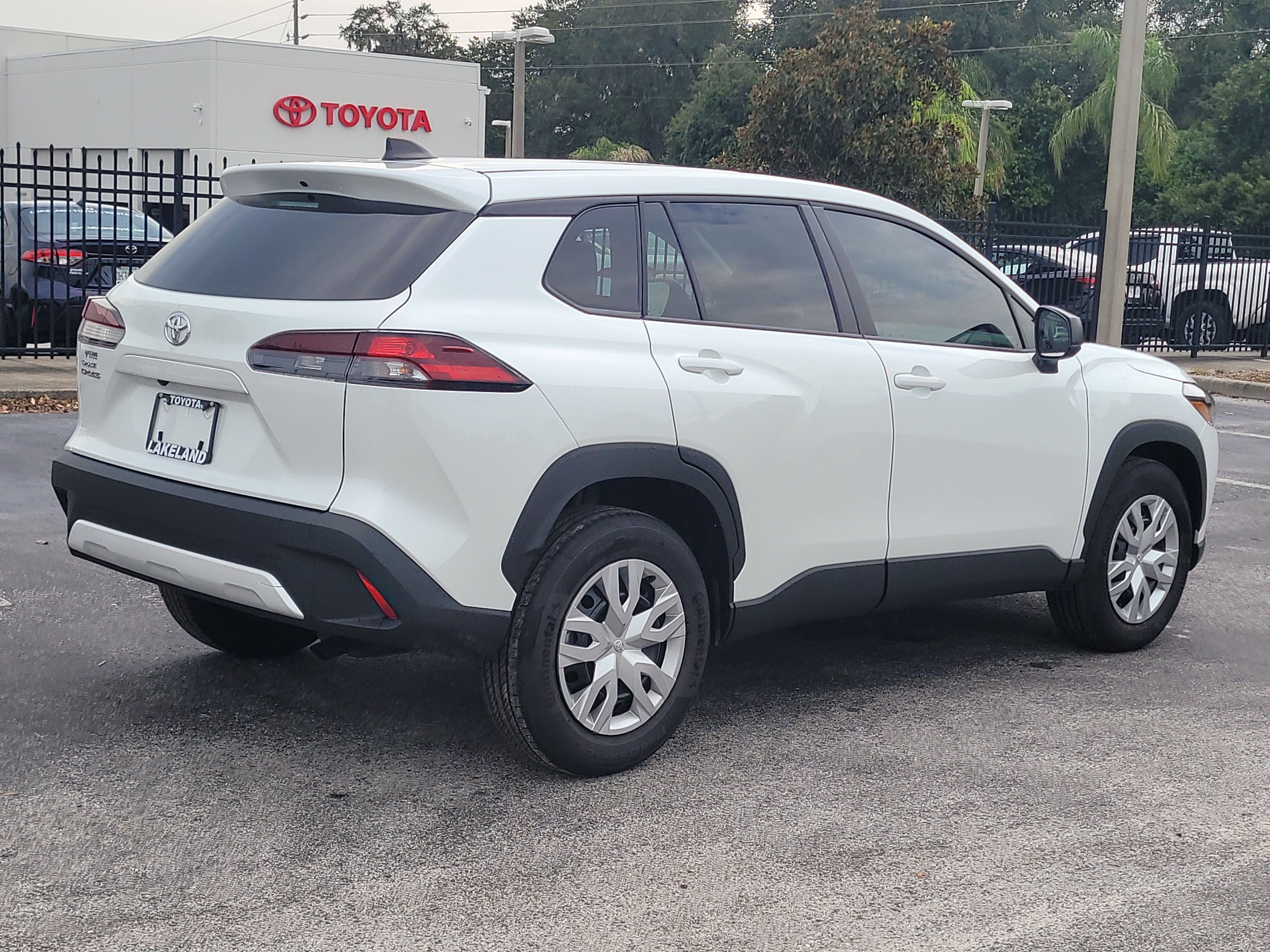 Used 2026 Pearl Toyota L image 6