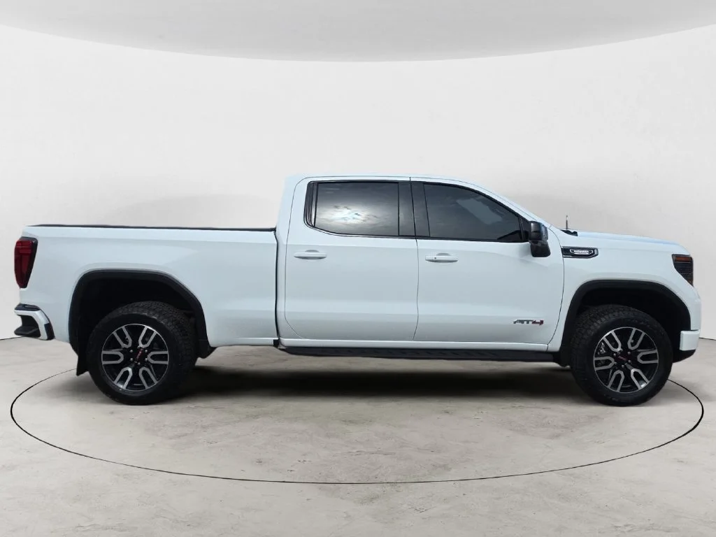 2025 GMC Sierra 1500 AT4 - Photo 7