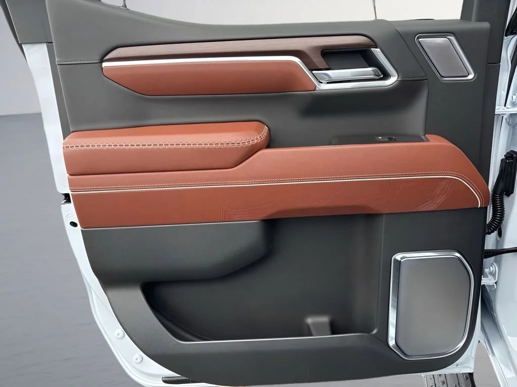 New 2026 Glacier White Tricoat GMC Denali Ultimate image 31