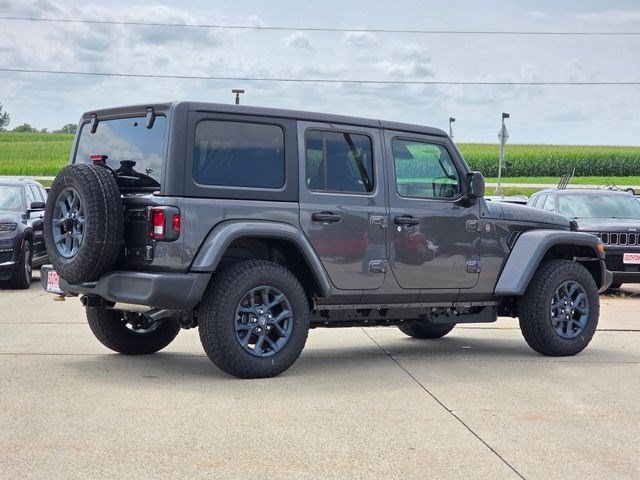 New 2026 Granite Crystal Metallic Clearcoat Jeep 85th Anniversary image 7
