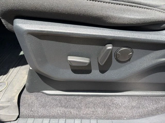 Used 2023 Gray Ford XLT image 12