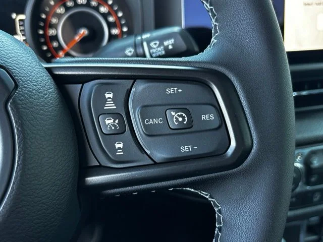New 2026 Reign Exterior Paint Jeep Sport S image 17