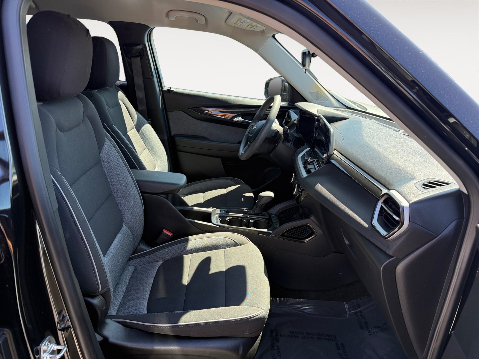 Used 2025 Black Metallic Chevrolet LT image 19