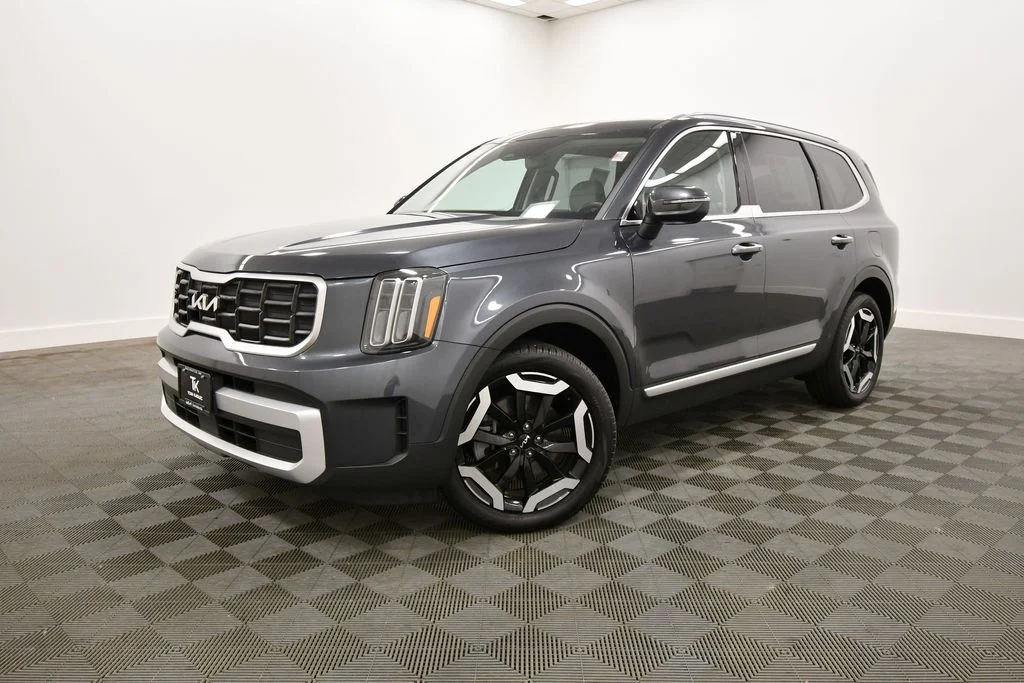 Certified 2024 Kia Telluride S with VIN 5XYP6DGC4RG534159 for sale in Rochester, Minnesota