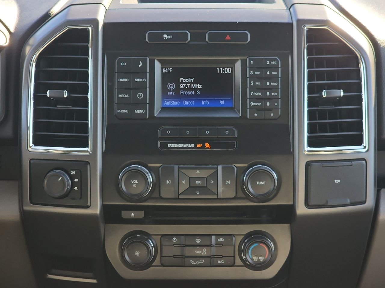 Used 2015 Silver Ford XL image 15
